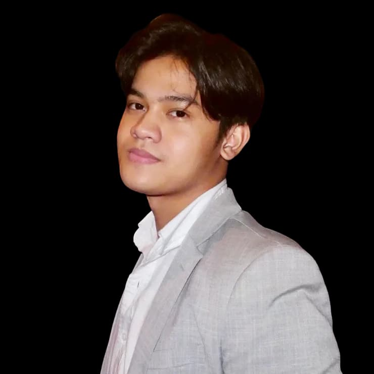 Revo Arya